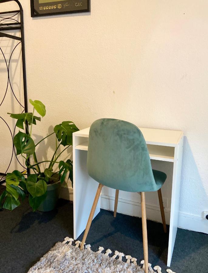 Chambre 1, Calme, 1 Station De Paris, Bureau ميزو الفورْ المظهر الخارجي الصورة